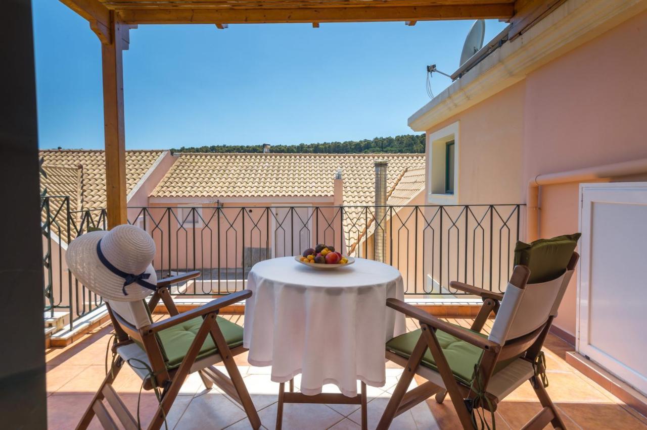 Rouchotas Apartments Argostoli  Eksteriør bilde