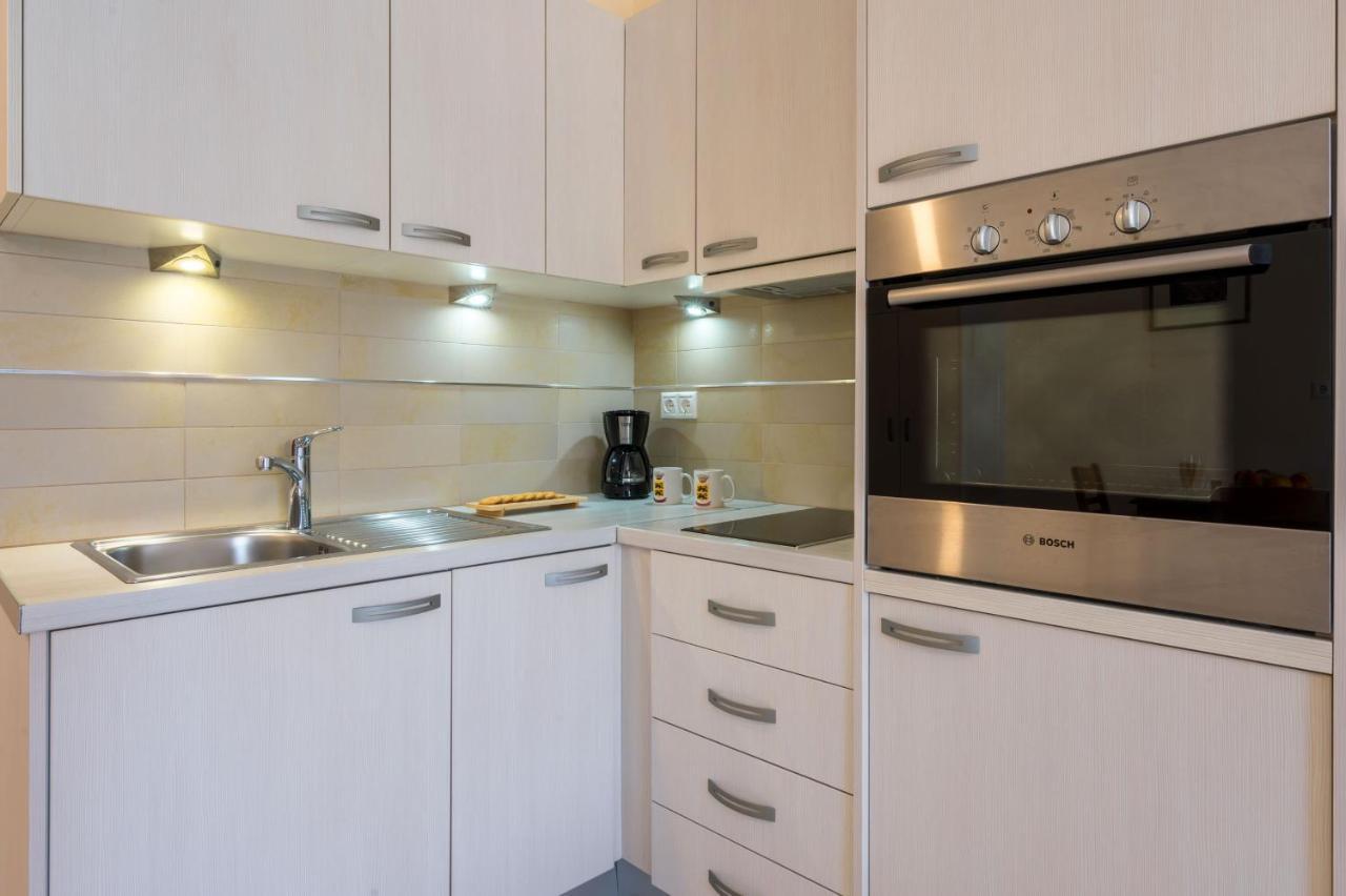 Rouchotas Apartments Argostoli  Eksteriør bilde