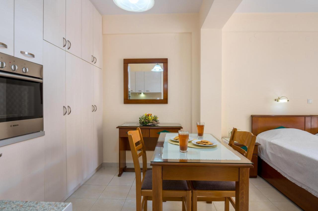 Rouchotas Apartments Argostoli  Eksteriør bilde